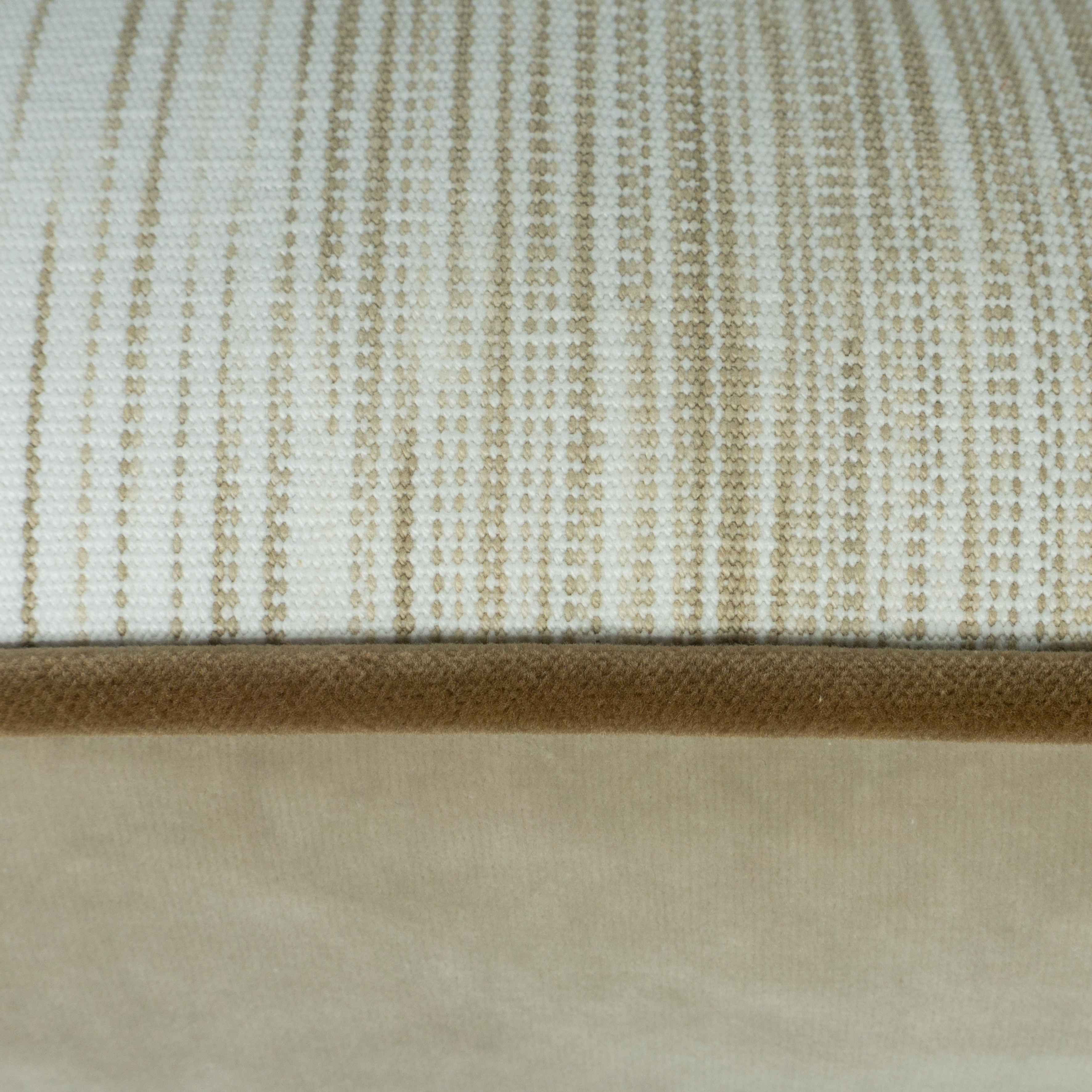 Dune Whisper Cushion